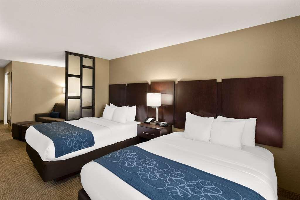 Comfort Suites Commerce Zimmer foto